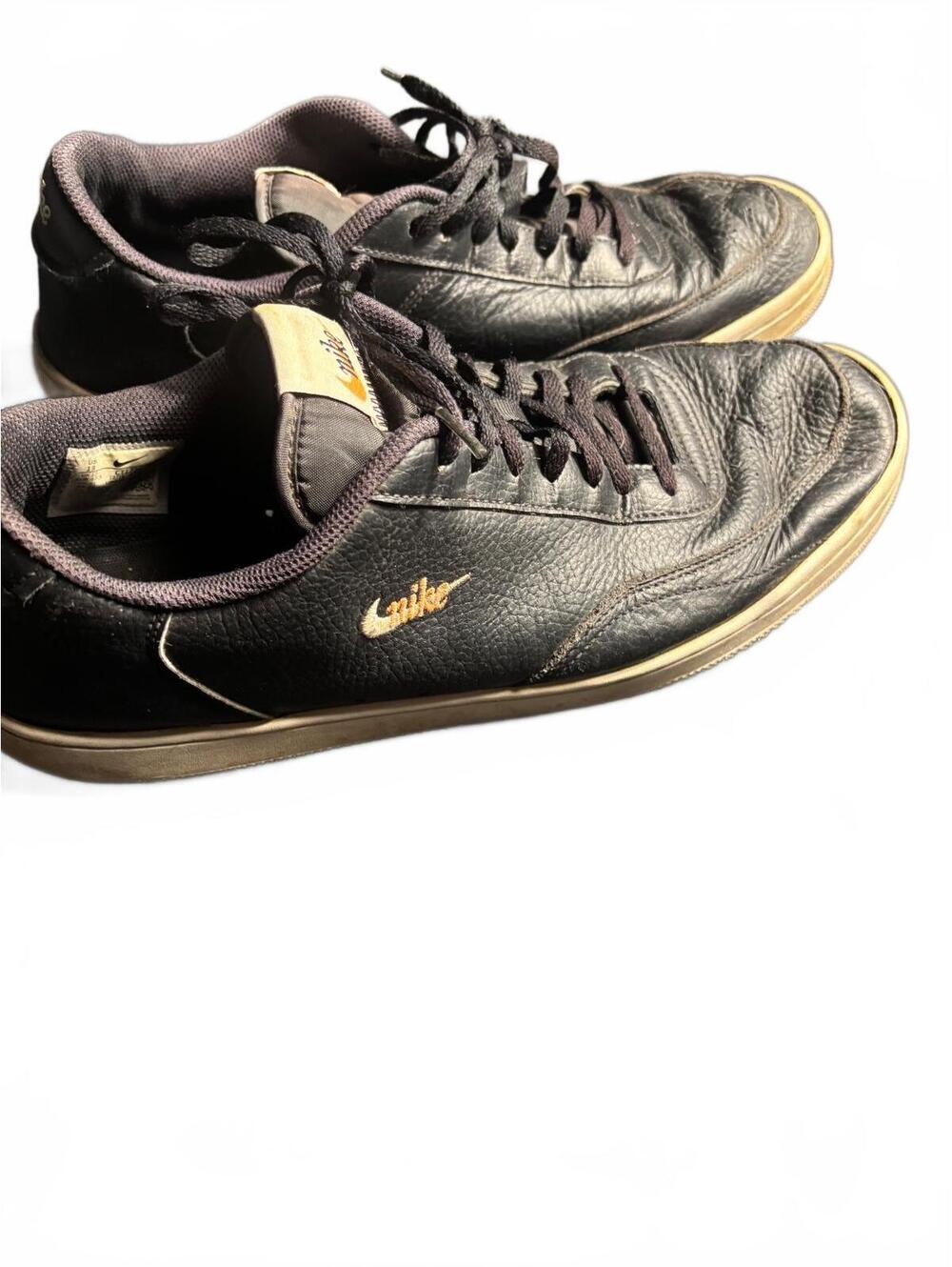Nike Black Leather Sneakers with Beige Soles Size 9